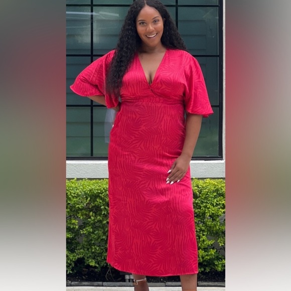 24. Fe Noel for Target kimono style dress in Fuchsia. Size 18 - Picture 7 of 10